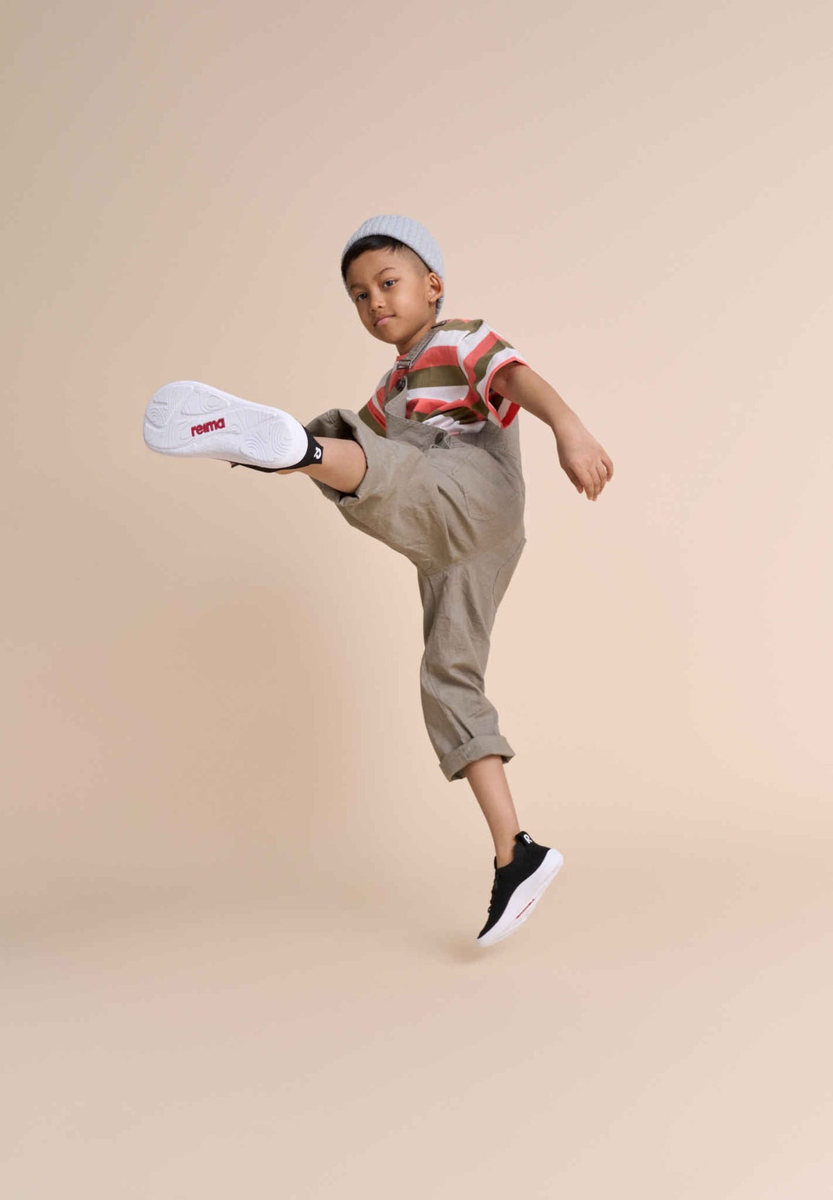 Buty Barefoot dla dzieci Astelu